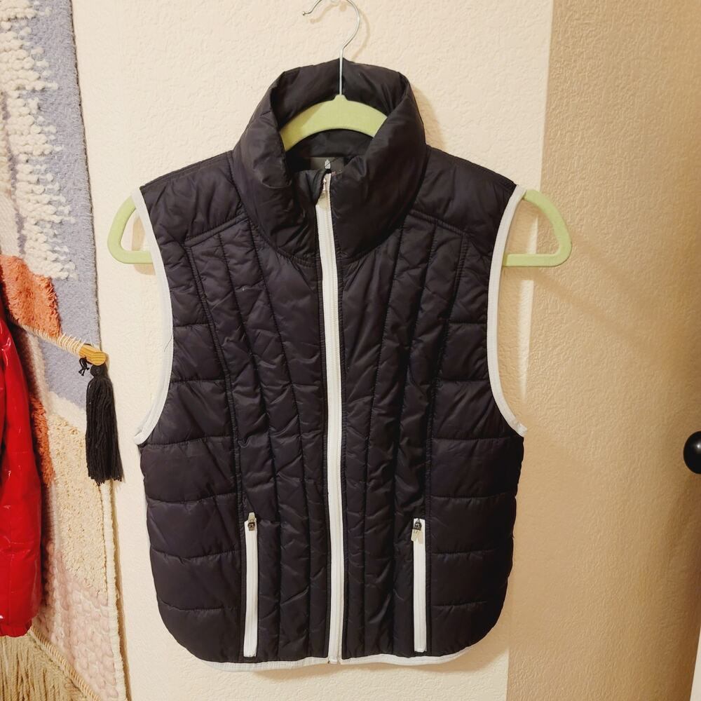 FP Movement Run This Puffer Vest in Black, sz Small